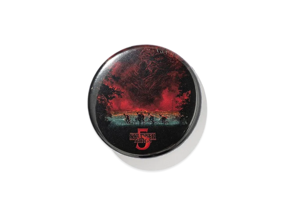 Netflix Stranger Things x V.A. Can Badge 44mm "Black"