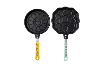 Kaikai Kiki -Takashi Murakami x Smart Magazine- Flower Pancake Maker Set of 2