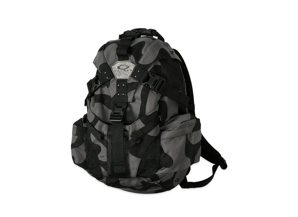 PALACE x Oakley Icon Pack "Night Clouds"