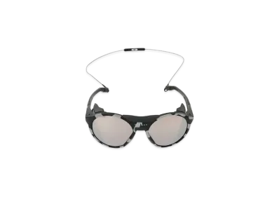 PALACE x Oakley Clifden Sunglasses "Night Clouds"