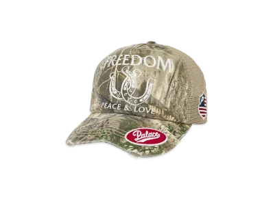 PALACE Freedom Distressed Trucker "Realtree Edge"