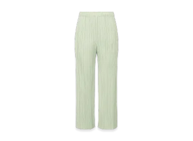 PLEATS PLEASE ISSEY MIYAKE Monthly Colors April "Ice White"