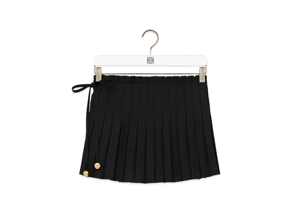 LOEWE Pleated Shorts "Black"
