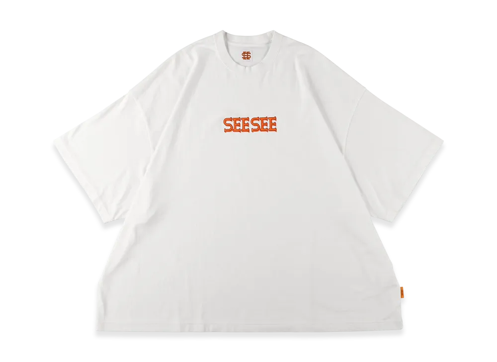 SEESEE SUPER BIG FLAT TEE OFFICIAL FONT