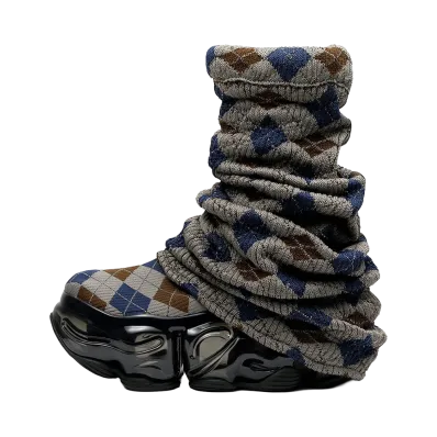 grounds Women's SKYSCRAPER LOOSE SOCKS KNIT "Navy Brown Argyle/Black"