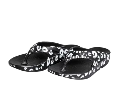 TAKAHIROMIYASHITATheSoloist. x OOFOS Flip-Flop "Leopard Black"