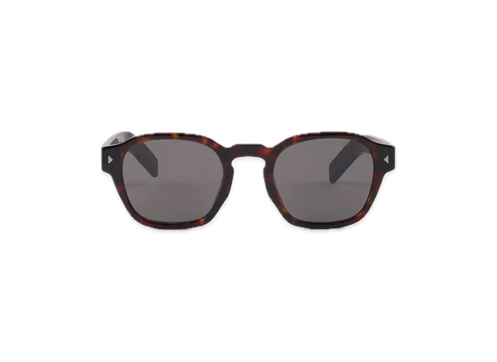 PRADA Sunglasses with Iconic Metal Plate "Lenses Ardoise Christo"