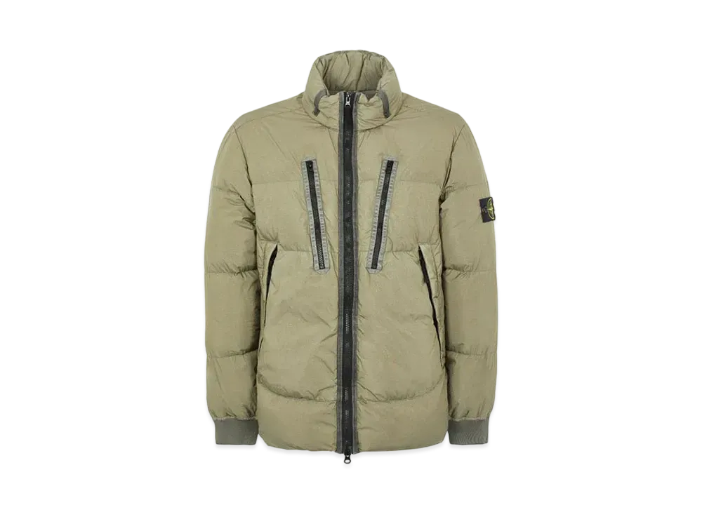 Stone Island 40223 GARMENT DYED CRINKLE REPS NY DOWN-TC "Sage Green"