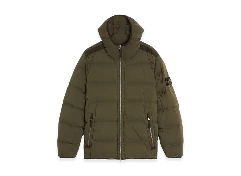 Stone Island 43728 Seamless Tunnel Nylon Down-TC Jacket - 23FW "Olive Green"