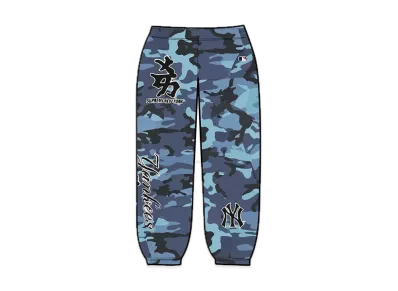 Supreme / New York Yankees Kanji Sweatpant "Blue Camo"