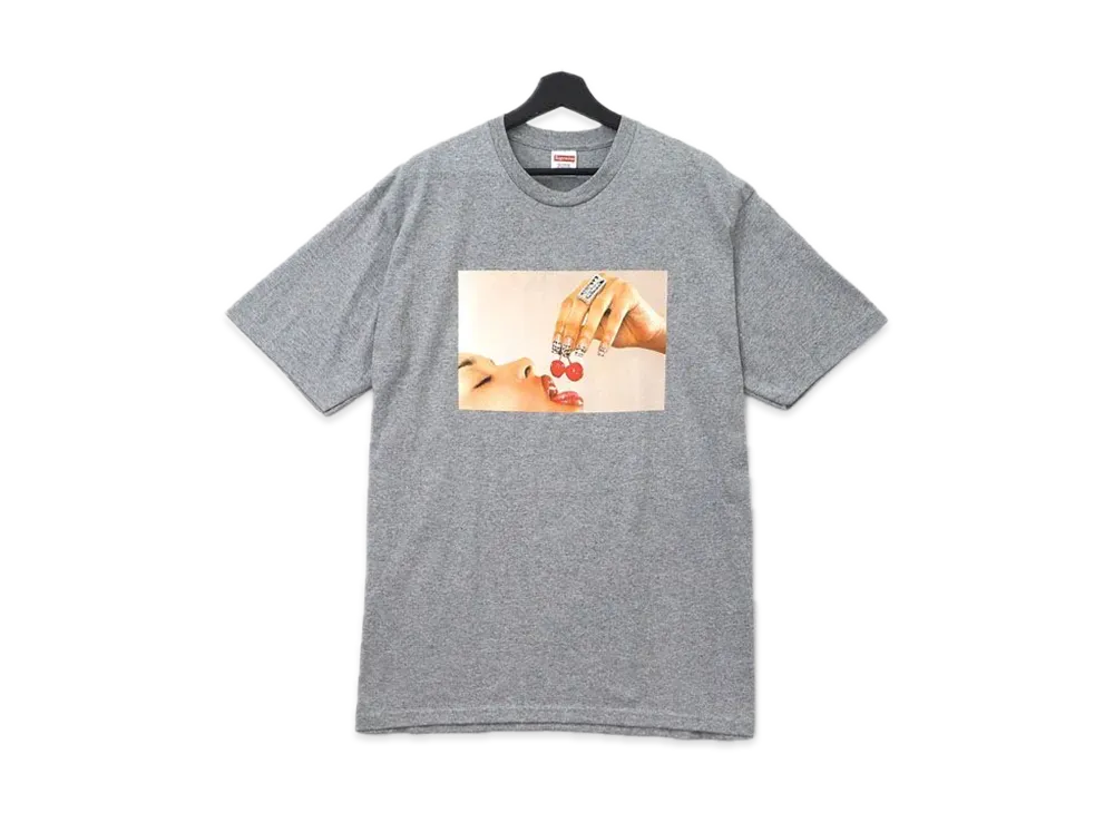 シュプリーム チェリー Tシャツ "グレー"