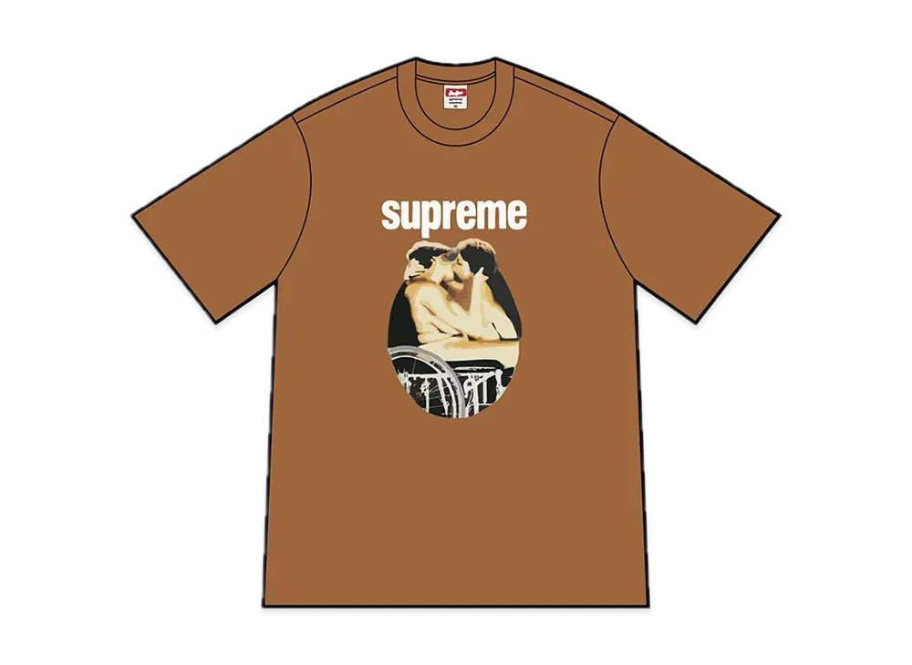 Supreme Kiss Tee "Light Brown
"