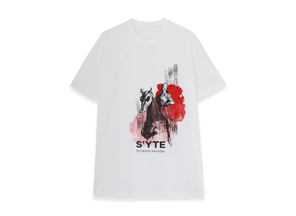 S'YTE Graphic T-Shirt -Knight- "White"