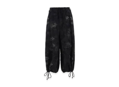 S'YTE Faded Floral Jacquard Hakama Balloon Pants "Black"
