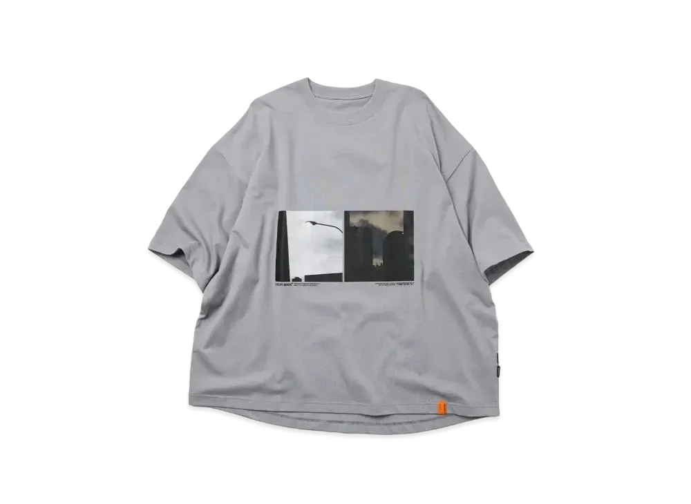 TIGHTBOOTH x GOOPiMADE Super Wide Logo Tee "Grey"