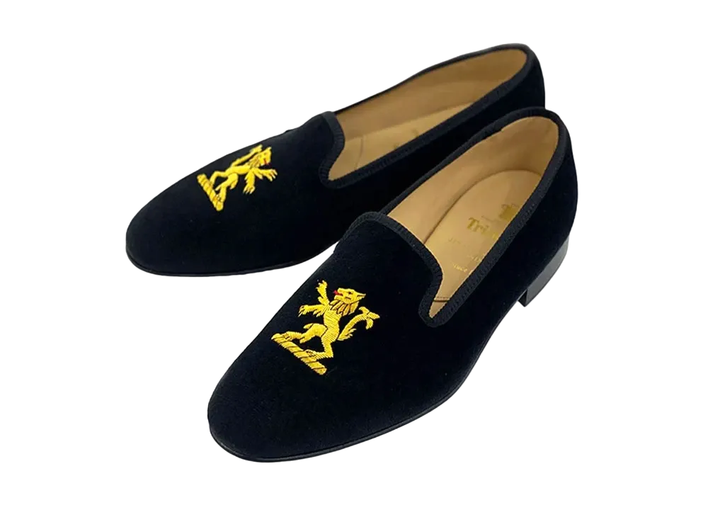 Tricker’s Churchill Velvet Lion "Black" Half Rubber Sole