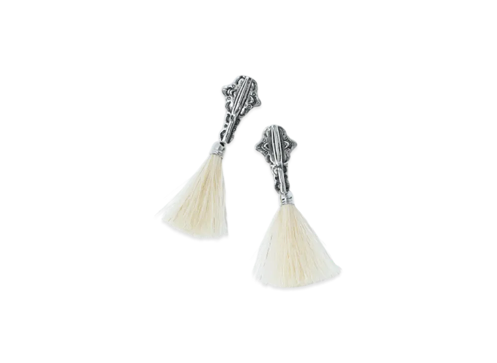 TOGA TOO Metal Fringe Earrings "White"