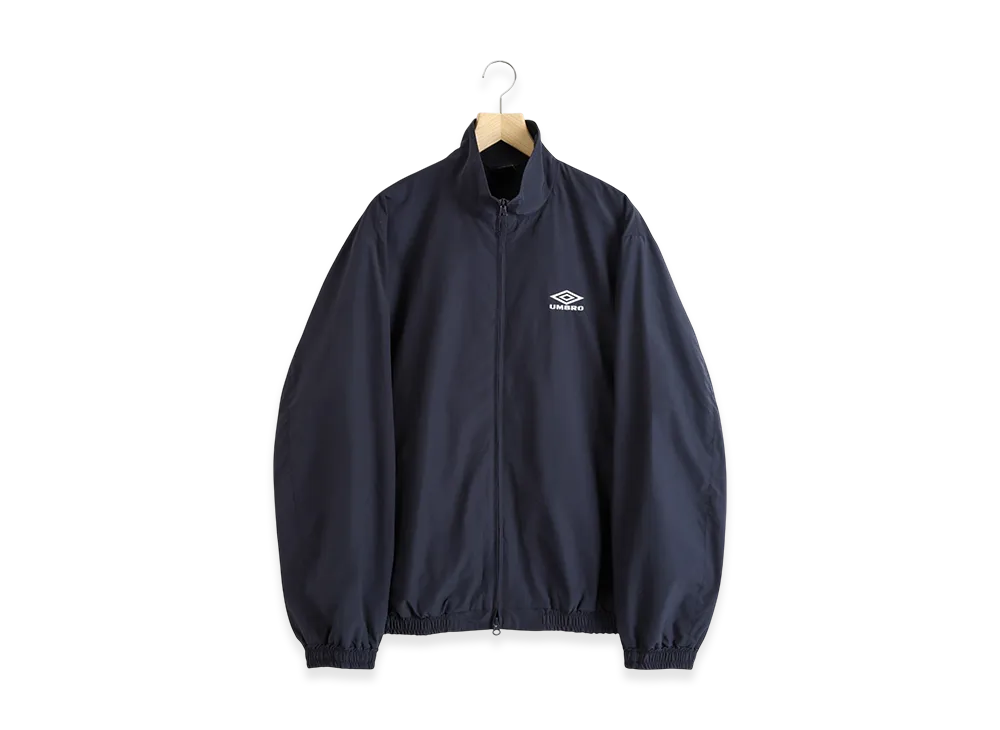 ジャケット・アウター stein UMBRO CO/NY POPLIN TRACK JACKET ssstein × UMBRO】CO/NY POPLIN TRACK JACKET - BLACK | 公式通販