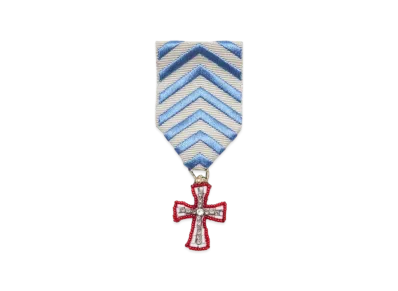 UNDERCOVER Medal Brooch "Blue Gray"