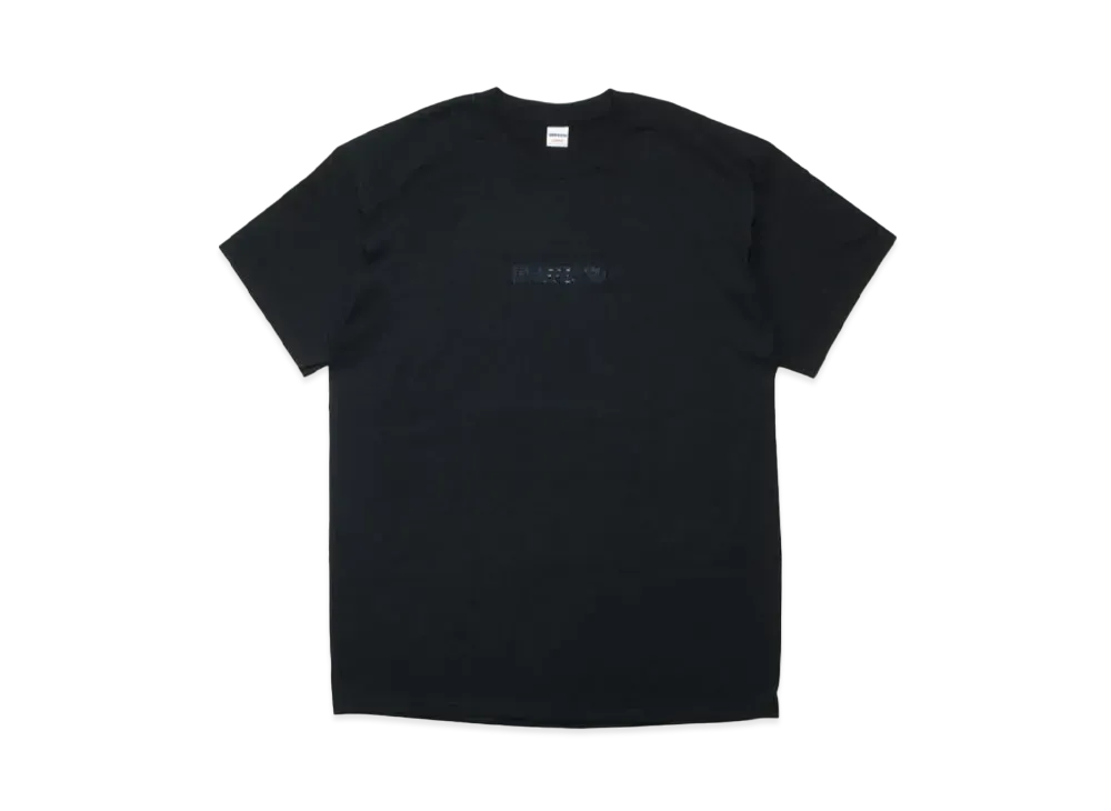 UNDEFEATED HOLOGRAPHIC LOGO S/S TEE - 180086 "Black"