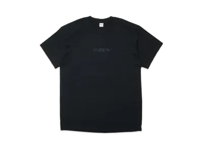 UNDEFEATED HOLOGRAPHIC LOGO S/S TEE - 180086 "Black"