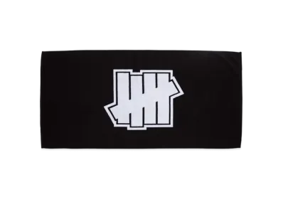 UNDEFEATED ICON BEACH TOWEL - 02077 "Black"