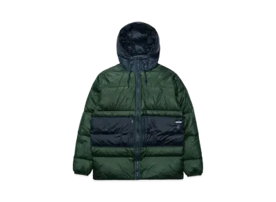 UNDEFEATED Hooded Down Puffer Jacket "Green"