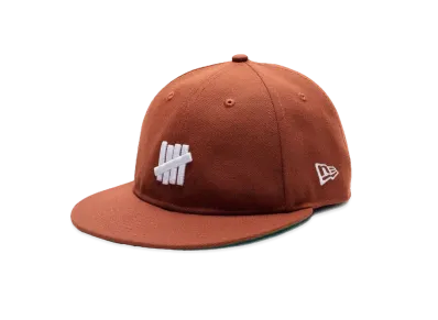 UNDEFEATED x NE Icon Snapback "Red"