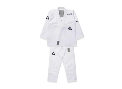 UNDEFEATED Uactp Training Kimono "White"