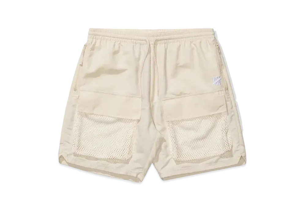 UNDEFEATED Mesh Pocket Short "Beige"