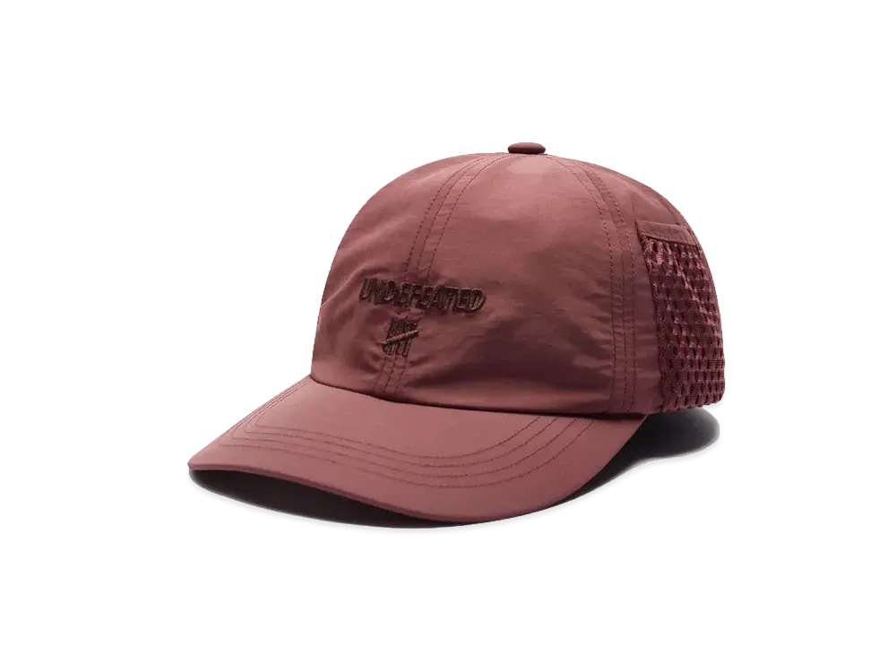 UNDEFEATED Mesh Pocket Strapback "Burgundy"