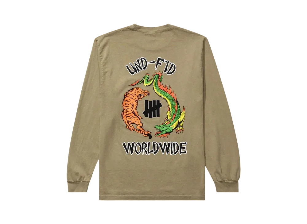 UNDEFEATED East Vs West L/S Tee "Brown"
