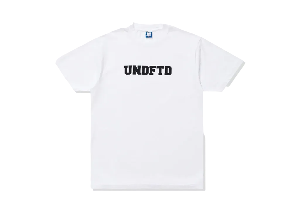 UNDEFEATED Block S/S Tee "White"