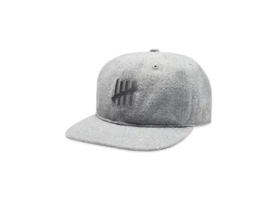 UNDEFEATED Satin Icon Applique Strapback "Beige"
