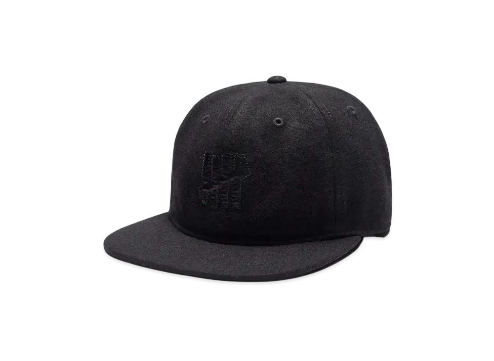 UNDEFEATED Satin Icon Applique Strapback "Black"