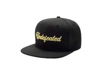 UNDEFEATED Script Logo Snapback "Black"