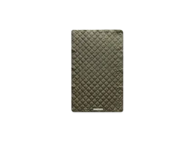 UNDEFEATED Quilted Blanket "Olive"