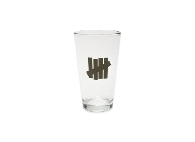 UNDEFEATED Pint Glass "Olive"
