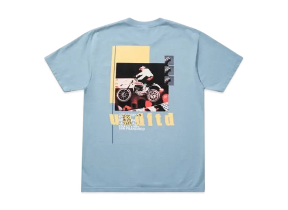 UNDEFEATED Moto S/S Tee "Light Blue"