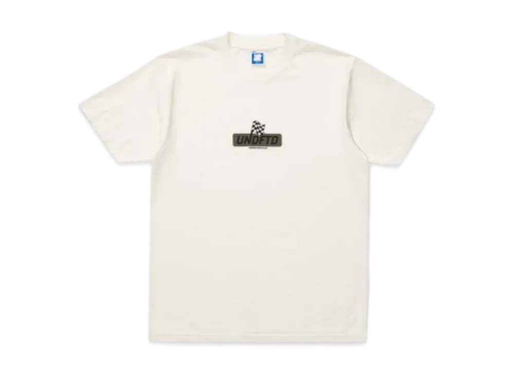 UNDEFEATED Final Lap S/S Tee "Off White"