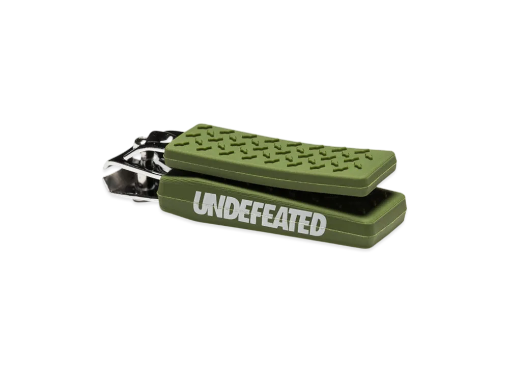 UNDEFEATED Nail Clipper "Olive"