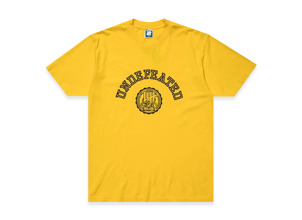 UNDEFEATED Crest S/S Tee "Yellow"