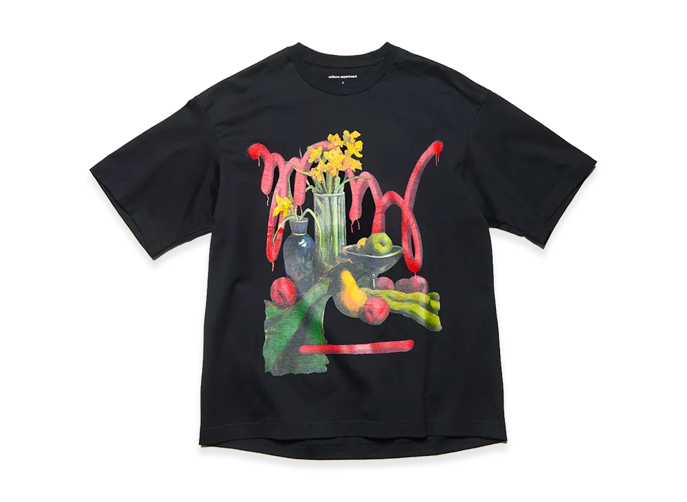 uniform experiment x Michael Cherno Narcissus Tee "Black"