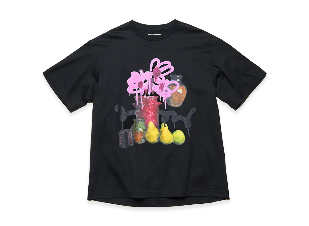 uniform experiment x Michael Cherno Red Vase Tee "Black"