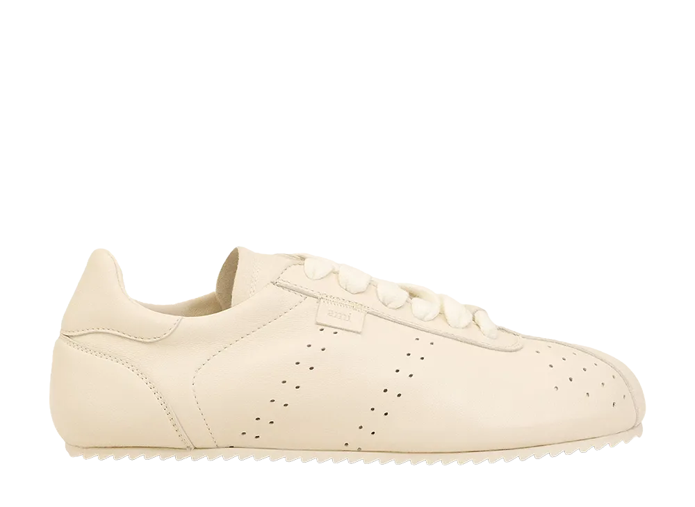 AMI PARIS Smooth Nappa Leather Soft Sneakers "Ivory"
