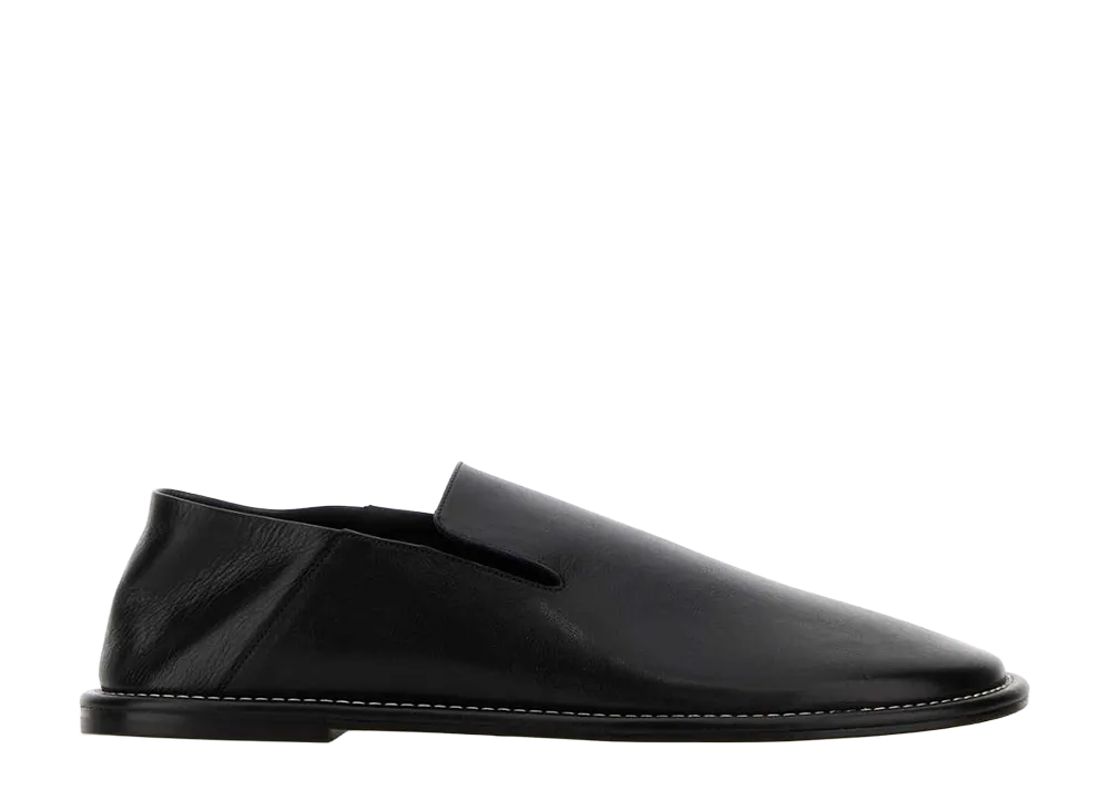 AMI PARIS Topstitched Loafer "Black"