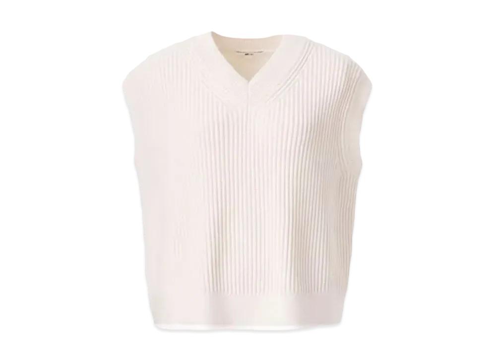 Uniqlo :C V Neck Vest "Off White"