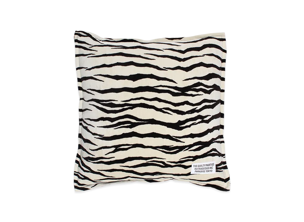 WACKO MARIA Tiger Velveteen Cushion "White"