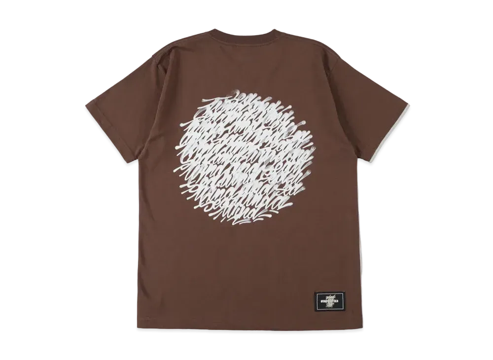WIND AND SEA X IT'S A LIVING (S_E_A-TAGGING) T-SHIRT "Sea Brown"