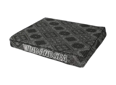 WIND AND SEA DOG CUSHION BED "Paisley"